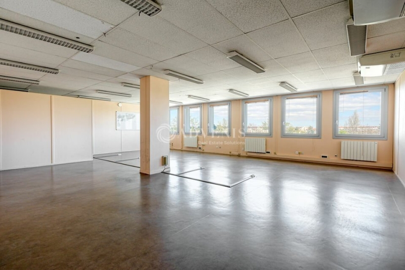Vente Investisseur Bureaux BRON (69500) - Photo 10