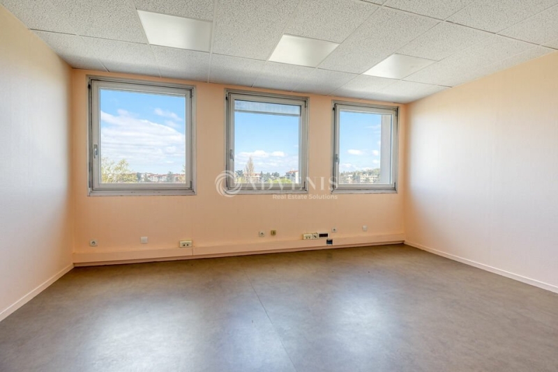 Vente Investisseur Bureaux BRON (69500) - Photo 5
