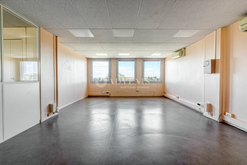 Vente Investisseur Bureaux BRON (69500) - Photo 9