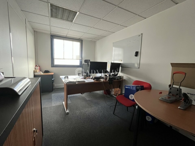 Location Bureaux PARIS (75014) - Photo 8