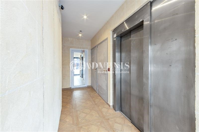 Location Bureaux PARIS (75015) - Photo 12