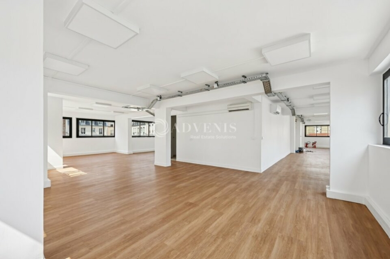 Location Bureaux PARIS (75015) - Photo 6