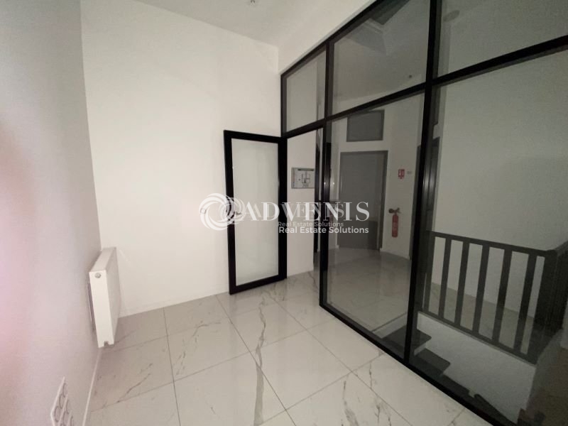 Location Bureaux et activités légères PARIS (75015) - Photo 10