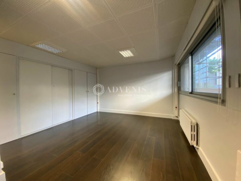 Location Bureaux PARIS (75015) - Photo 7