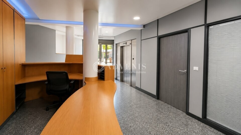 Location Bureaux PARIS (75015) - Photo 9