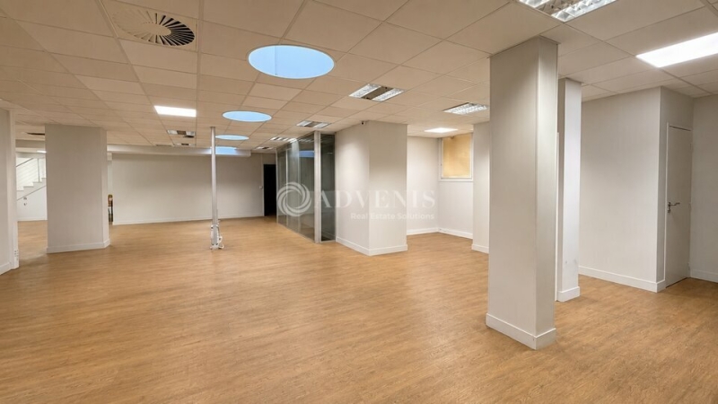 Location Bureaux PARIS (75015) - Photo 5