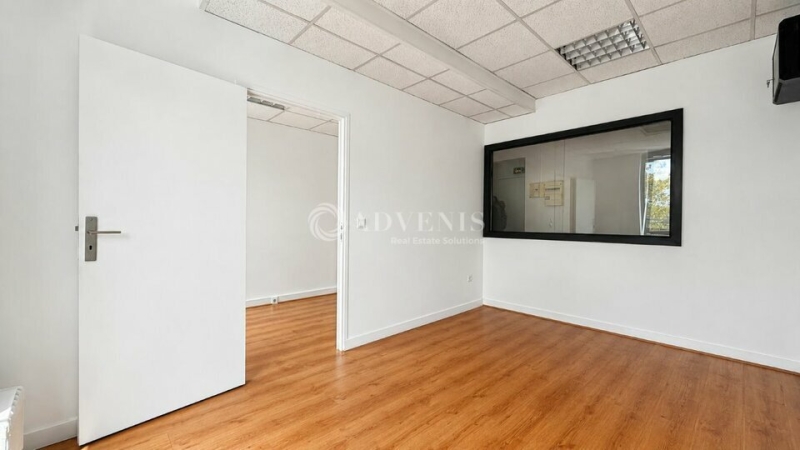Vente Investisseur Bureaux SAINT DENIS (93200) - Photo 5