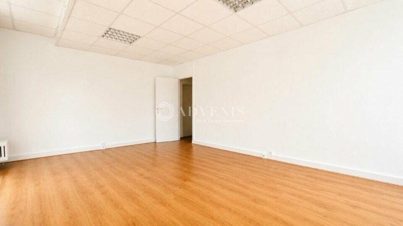 Vente Investisseur Bureaux SAINT DENIS (93200) - Photo 6