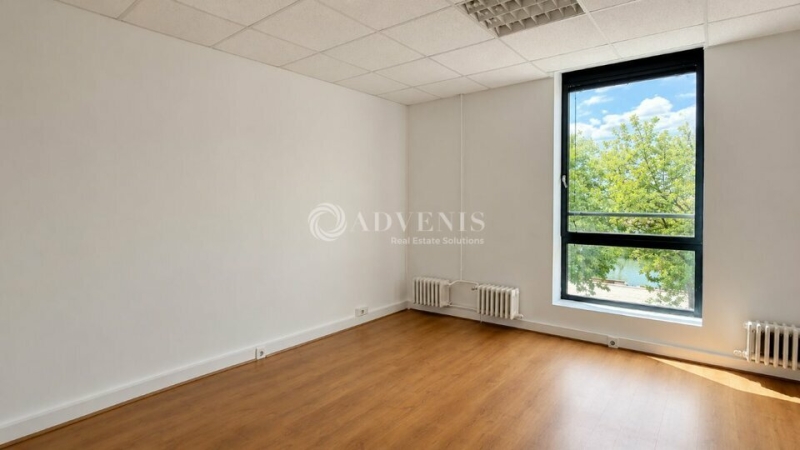 Vente Investisseur Bureaux SAINT DENIS (93200) - Photo 8
