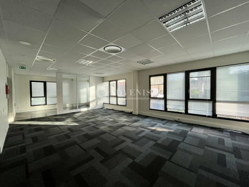Location Bureaux et activités légères SAINT OUEN (93400) - Photo 4