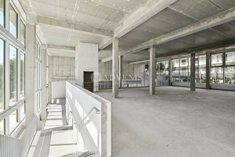 Location Commerces SAINT OUEN (93400) - Photo 11