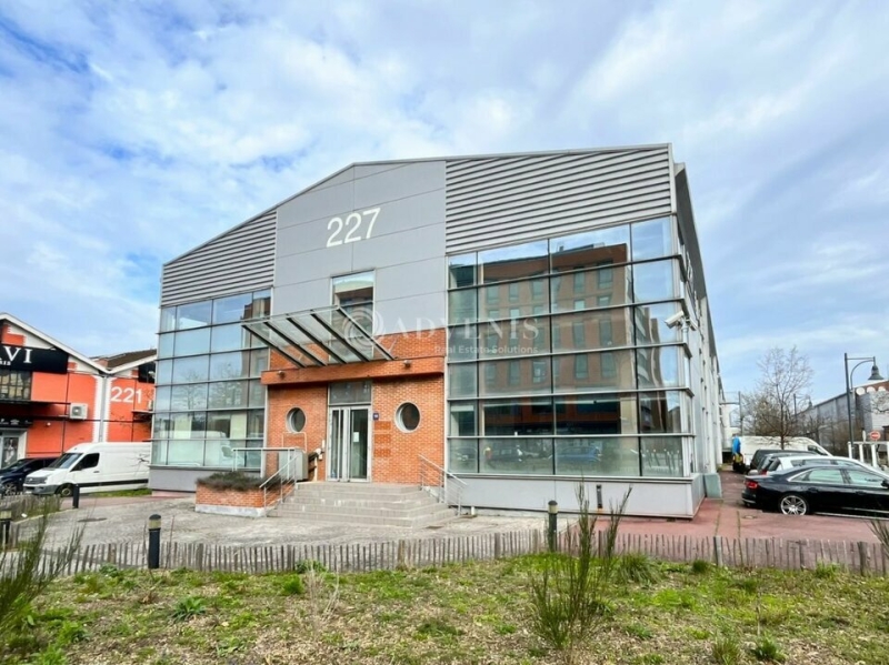 Location Activités Entrepôts AUBERVILLIERS (93300) - Photo 1