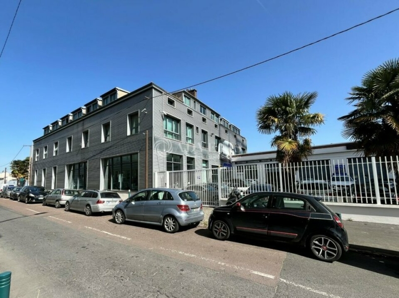 Vente Investisseur Activités Entrepôts GENNEVILLIERS (92230) - Photo 2