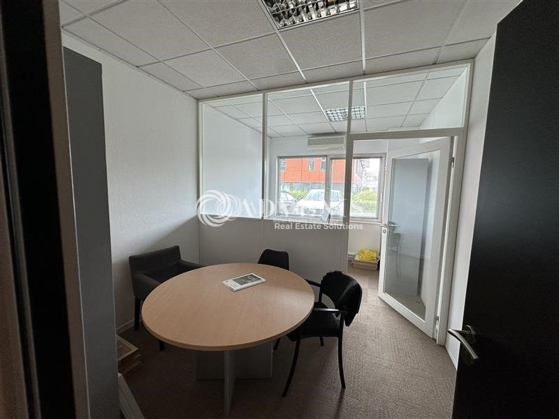 Location Bureaux WAMBRECHIES (59118) - Photo 7