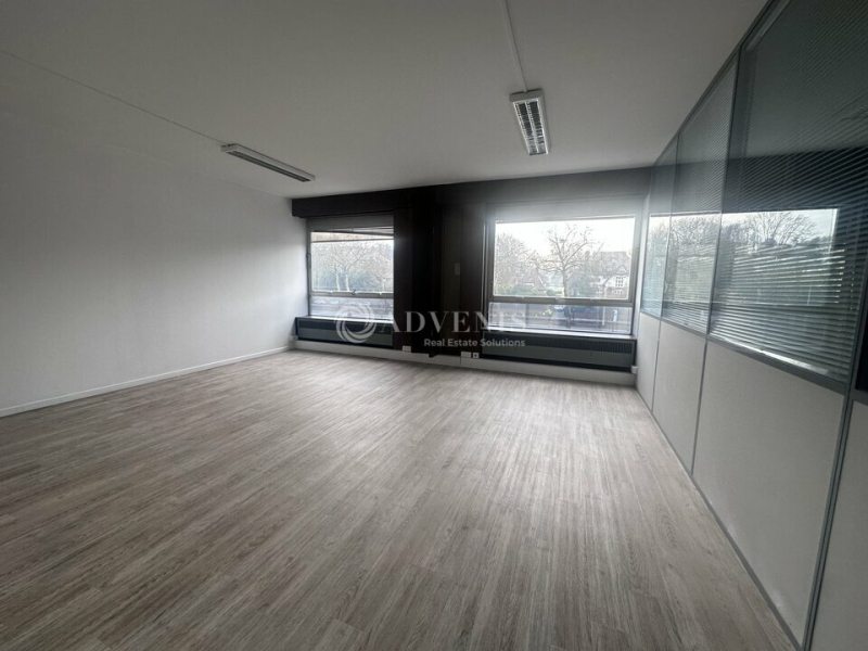 Vente Investisseur Bureaux CROIX (59170) - Photo 7