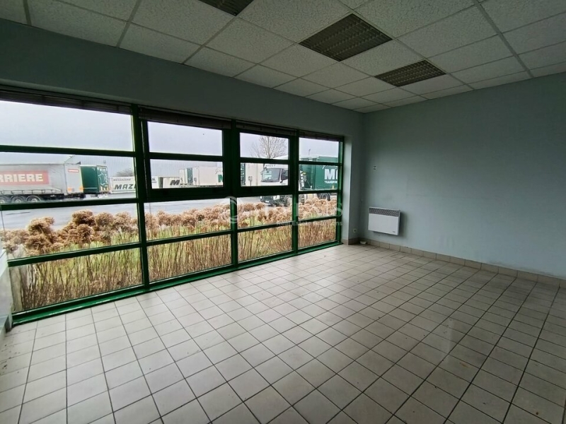 Location Entrepôts SECLIN (59113) - Photo 4