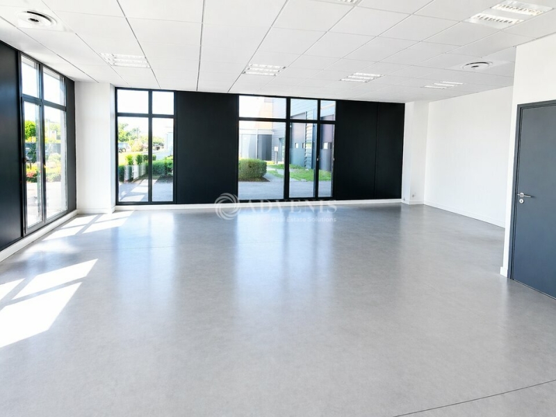 Location Entrepôts WAMBRECHIES (59118) - Photo 4