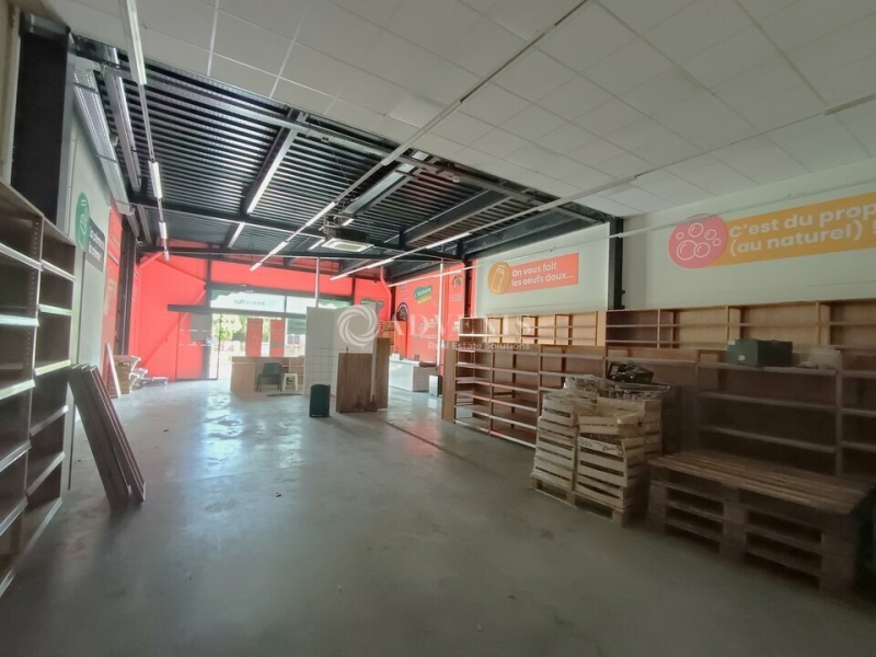 Location Commerces MARCQ EN BAROEUL (59700) - Photo 3