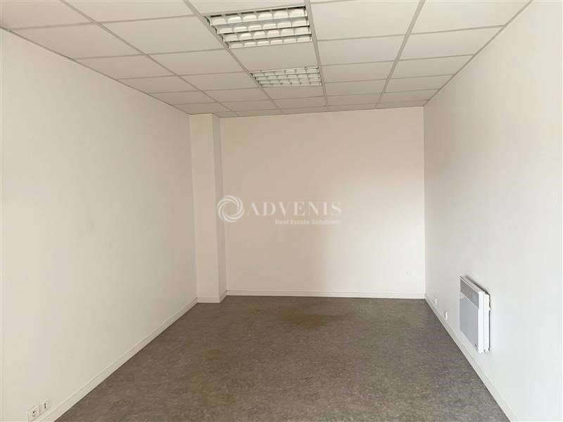 Location Bureaux LE MANS (72000) - Photo 2
