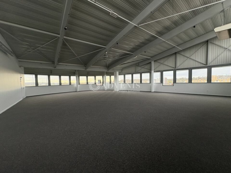 Location Bureaux LE MANS (72100) - Photo 2