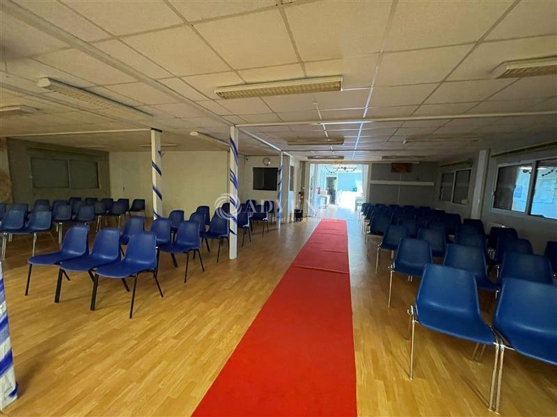 Location Bureaux SAINT SATURNIN (72650) - Photo 8