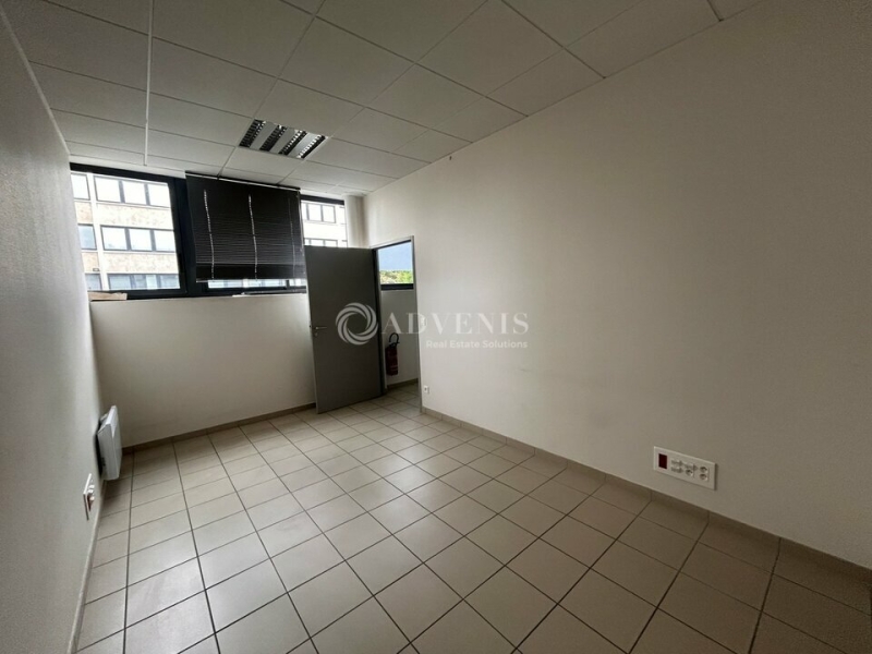 Location Bureaux LE MANS (72000) - Photo 3