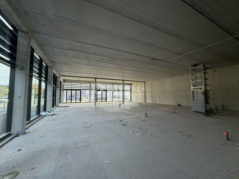 Location Commerces MULSANNE (72230) - Photo 2