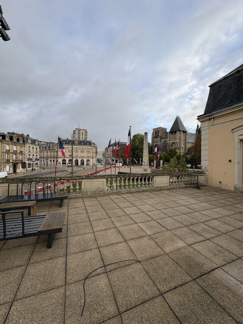 Location Bureaux LE MANS (72000) - Photo 7