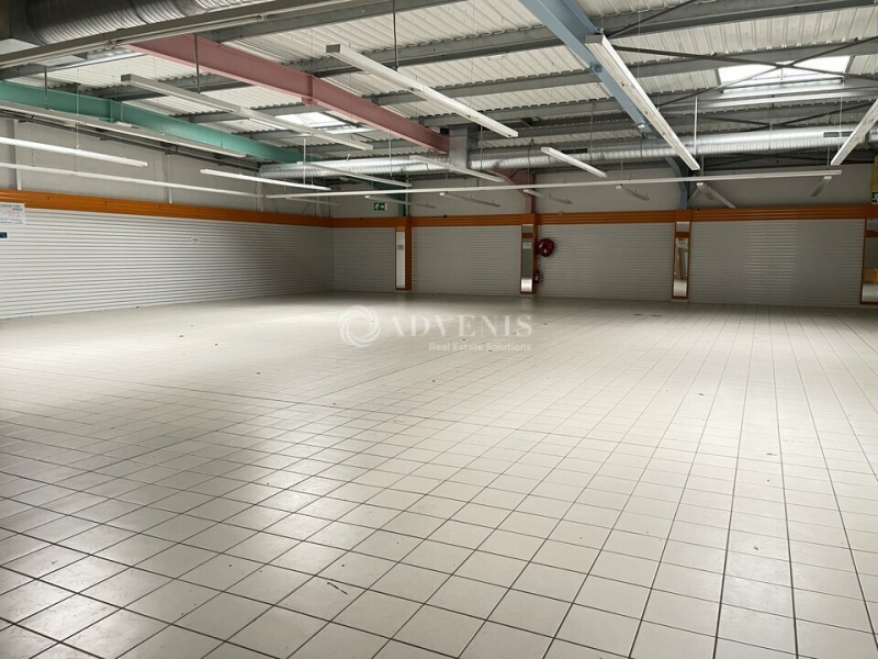 Location Commerces ALLONNES (72700) - Photo 3