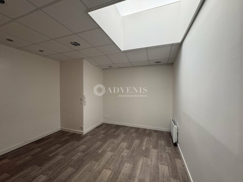 Location Bureaux LE MANS (72000) - Photo 2