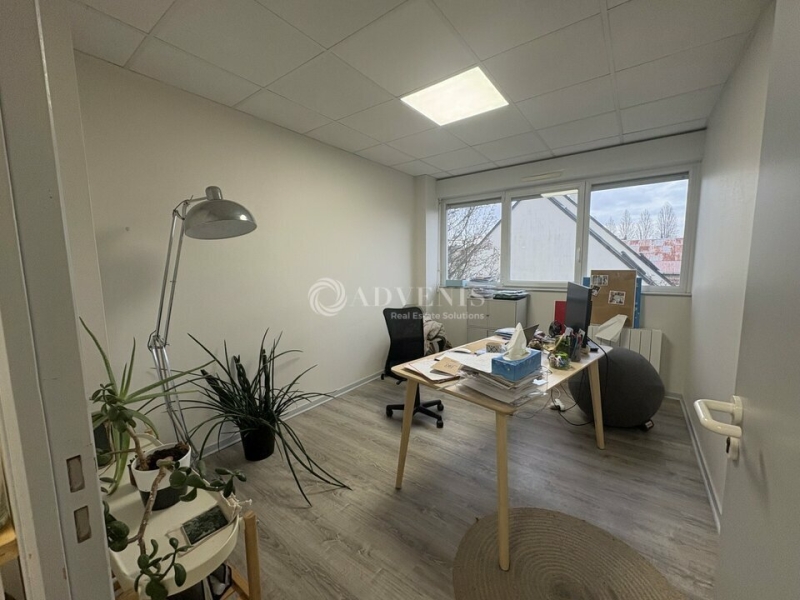 Location Bureaux LE MANS (72000) - Photo 1