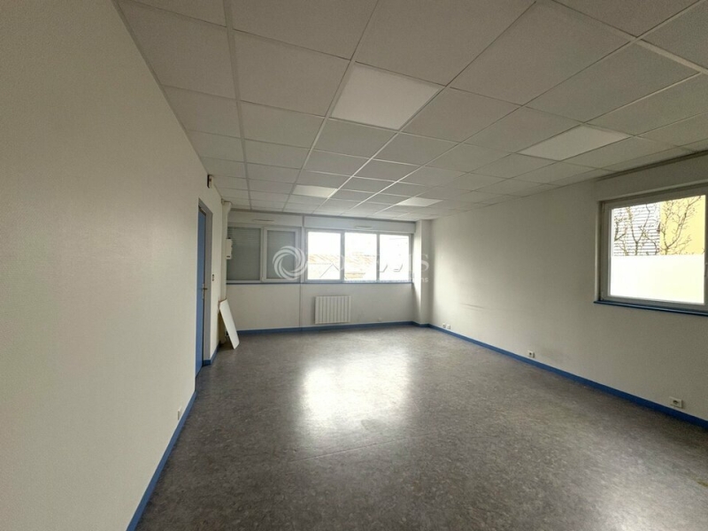 Location Bureaux LE MANS (72000) - Photo 2
