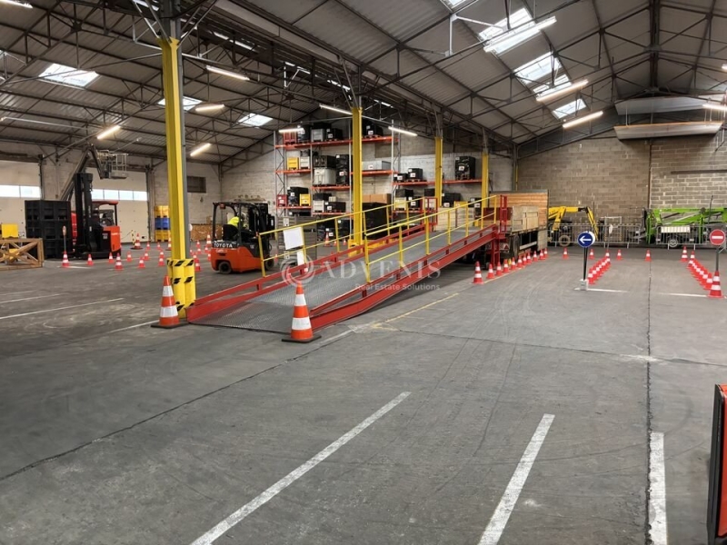 Location Activités Entrepôts LE MANS (72000) - Photo 1
