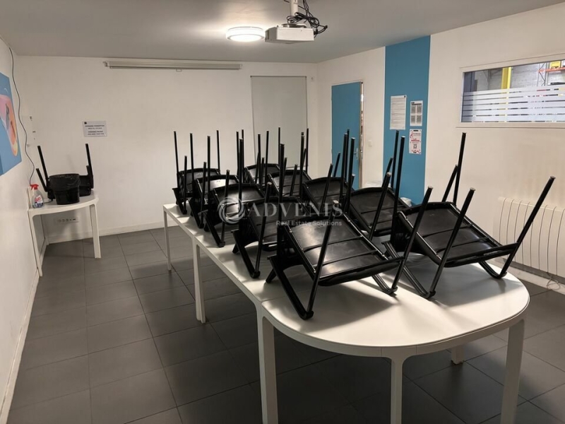 Location Activités Entrepôts LE MANS (72000) - Photo 2