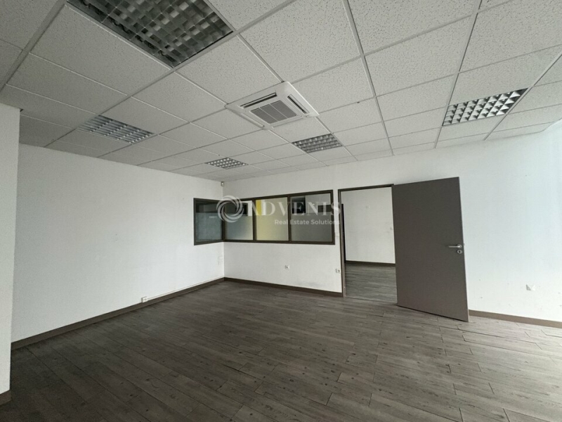 Location Commerces LE MANS (72100) - Photo 1