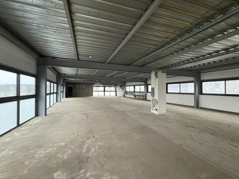 Location Bureaux LE MANS (72100) - Photo 1