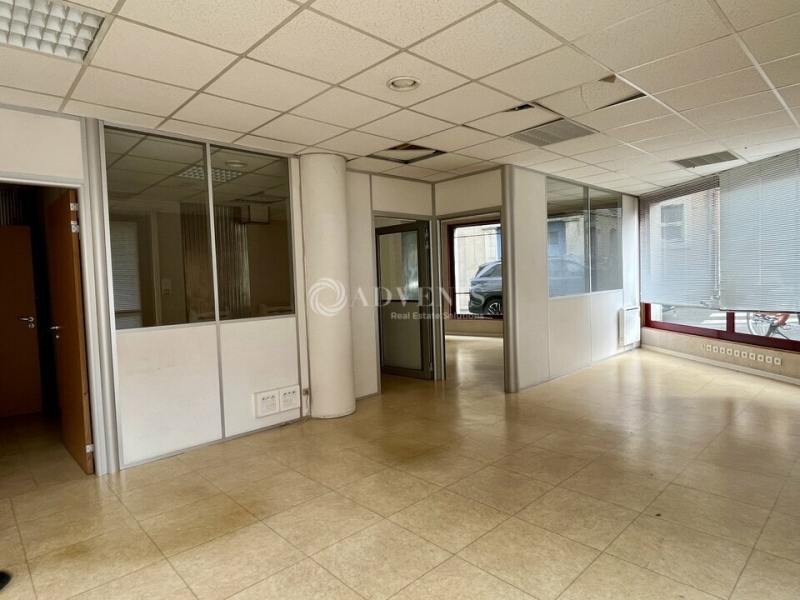 Location Bureaux LE MANS (72000) - Photo 1