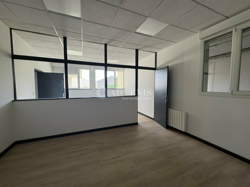 Vente Investisseur Bureaux LE MANS (72000) - Photo 2