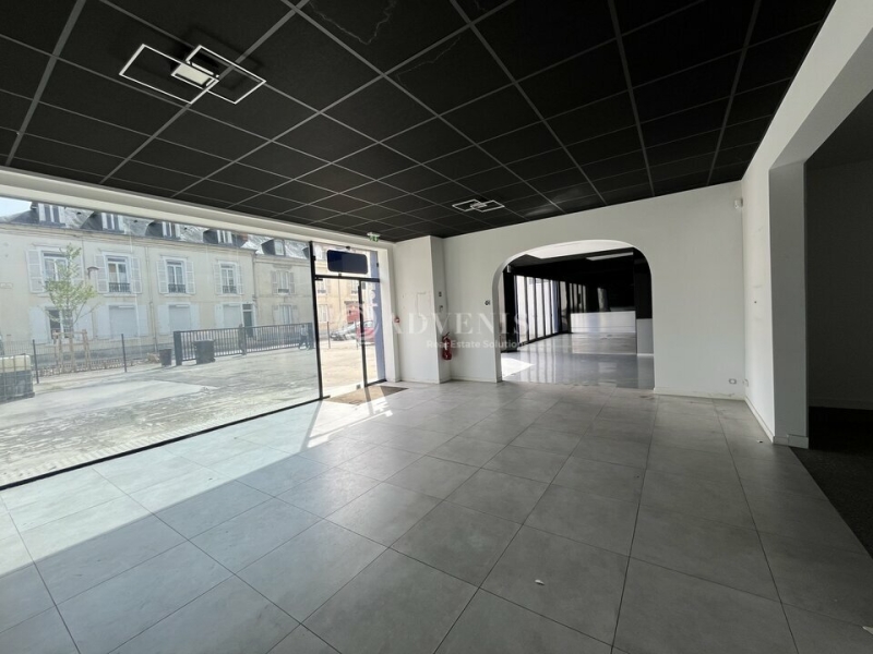 Location Commerces LE MANS (72000) - Photo 2