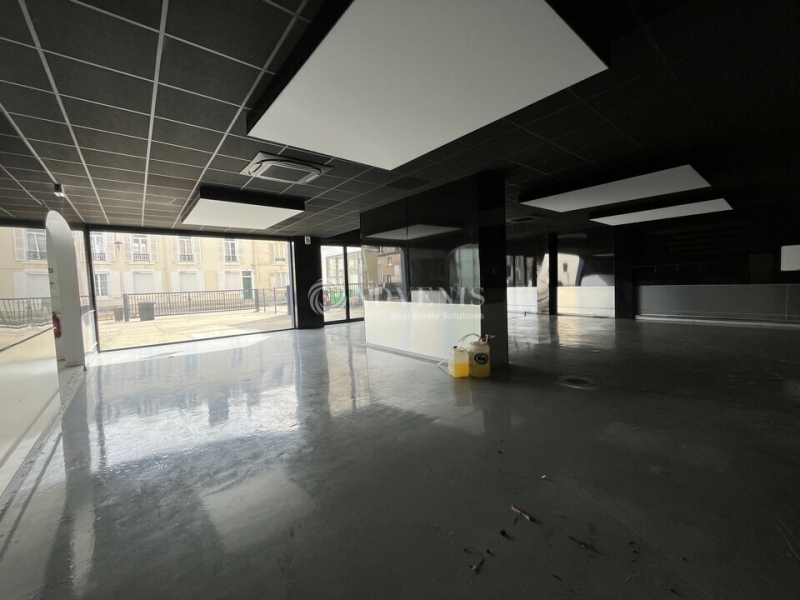 Location Commerces LE MANS (72000) - Photo 3