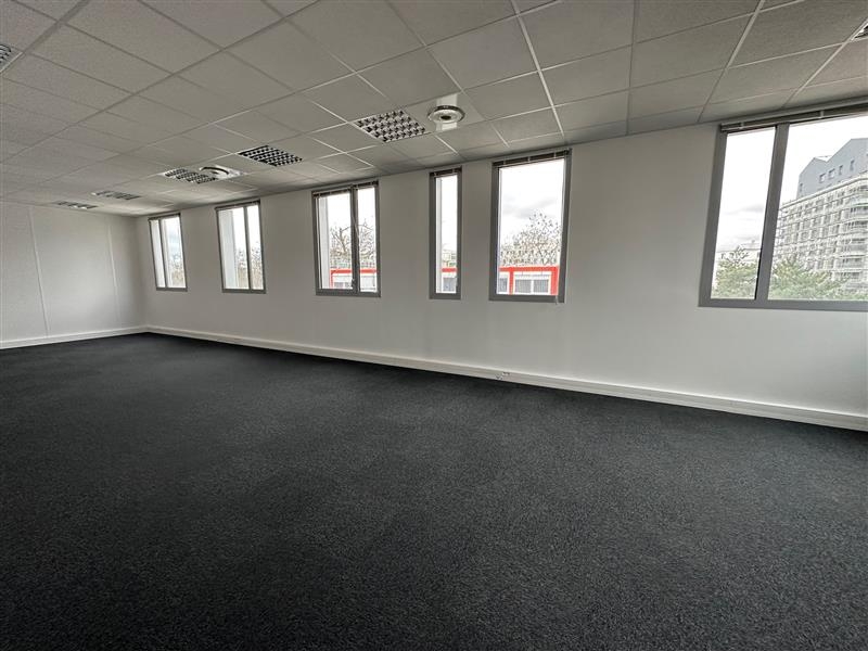 Location Bureaux CHAMPS SUR MARNE (77420) - Photo 3