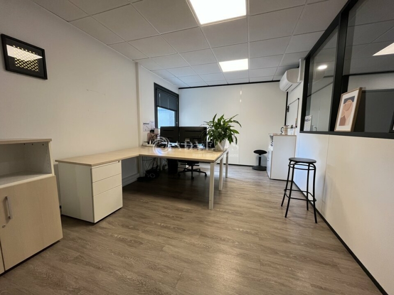 Vente Investisseur Bureaux CROISSY BEAUBOURG (77183) - Photo 12