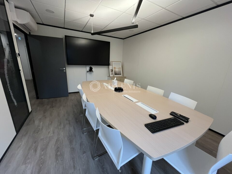 Vente Investisseur Bureaux CROISSY BEAUBOURG (77183) - Photo 13