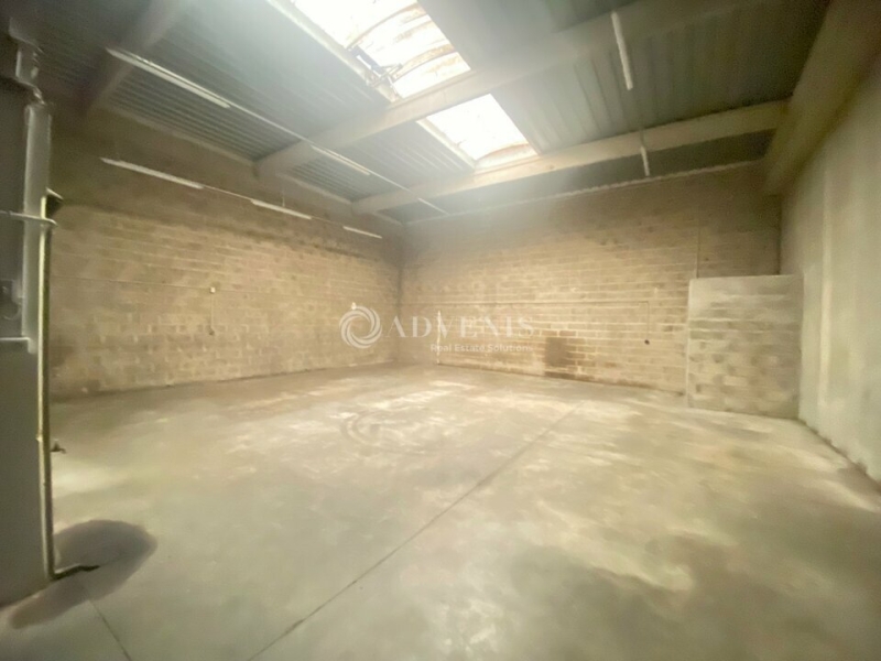 Location Activités Entrepôts ROISSY EN BRIE (77680) - Photo 1