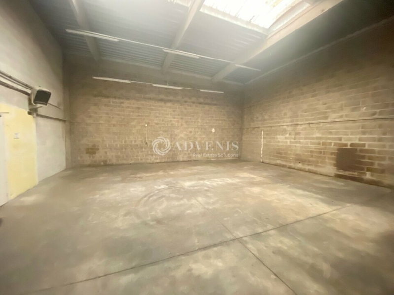 Location Activités Entrepôts ROISSY EN BRIE (77680) - Photo 2