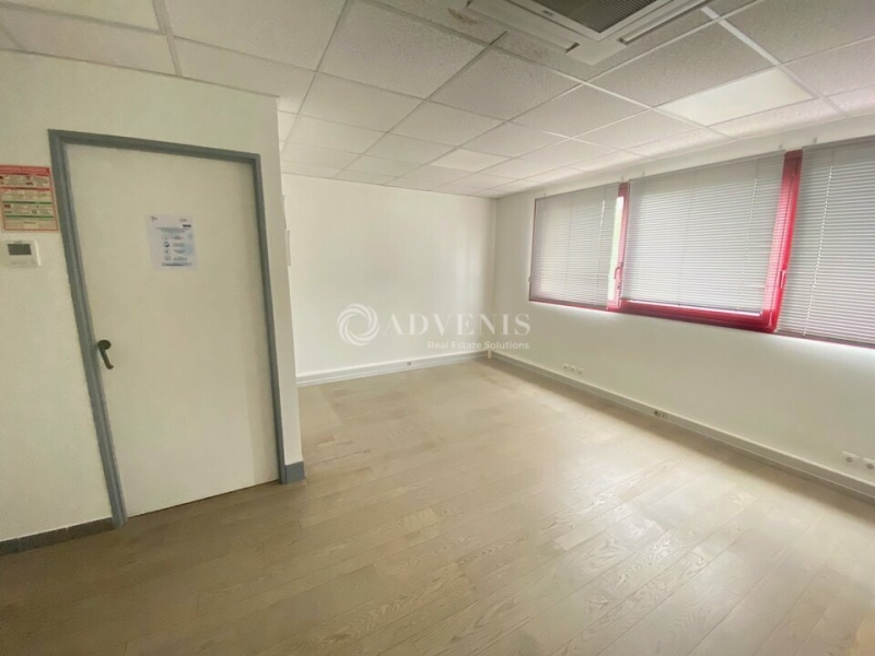 Location Activités Entrepôts ROISSY EN BRIE (77680) - Photo 6