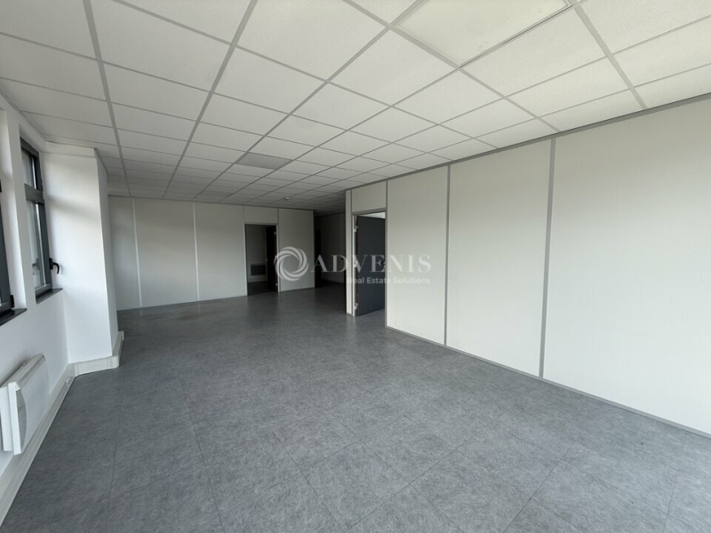 Location Bureaux SERVON (77170) - Photo 9