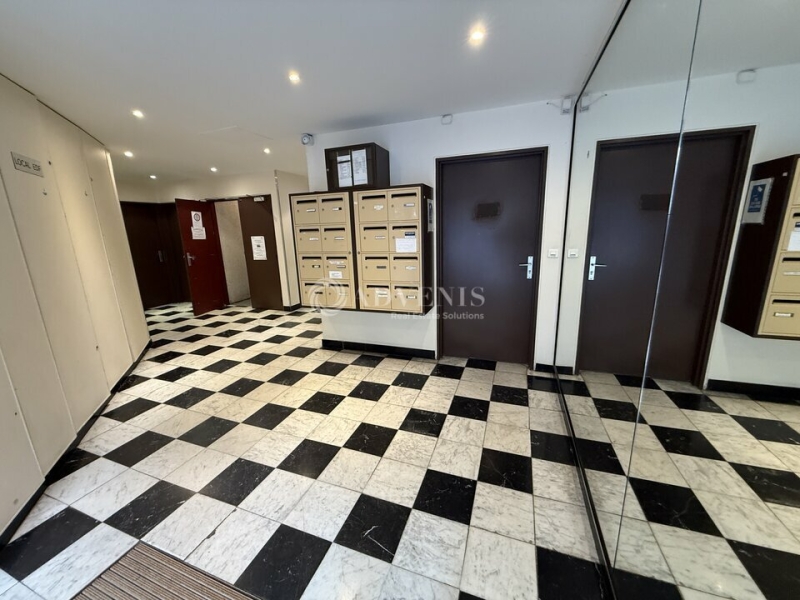 Vente Investisseur Bureaux NOISY LE GRAND (93160) - Photo 9
