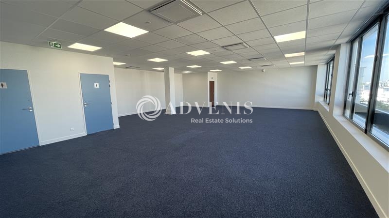 Vente Utilisateur Bureaux CHESSY (77700) - Photo 3