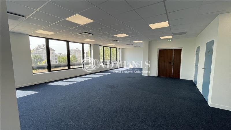 Location Bureaux CHESSY (77700) - Photo 9